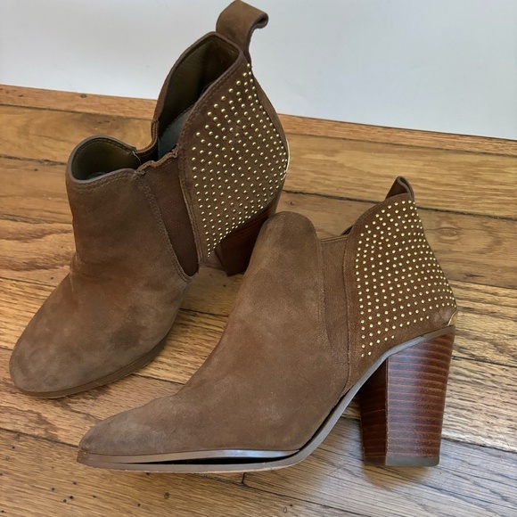 Michael Kors Suede Studded Krista Booties Block Heels 7.5 - Picture 16 of 16